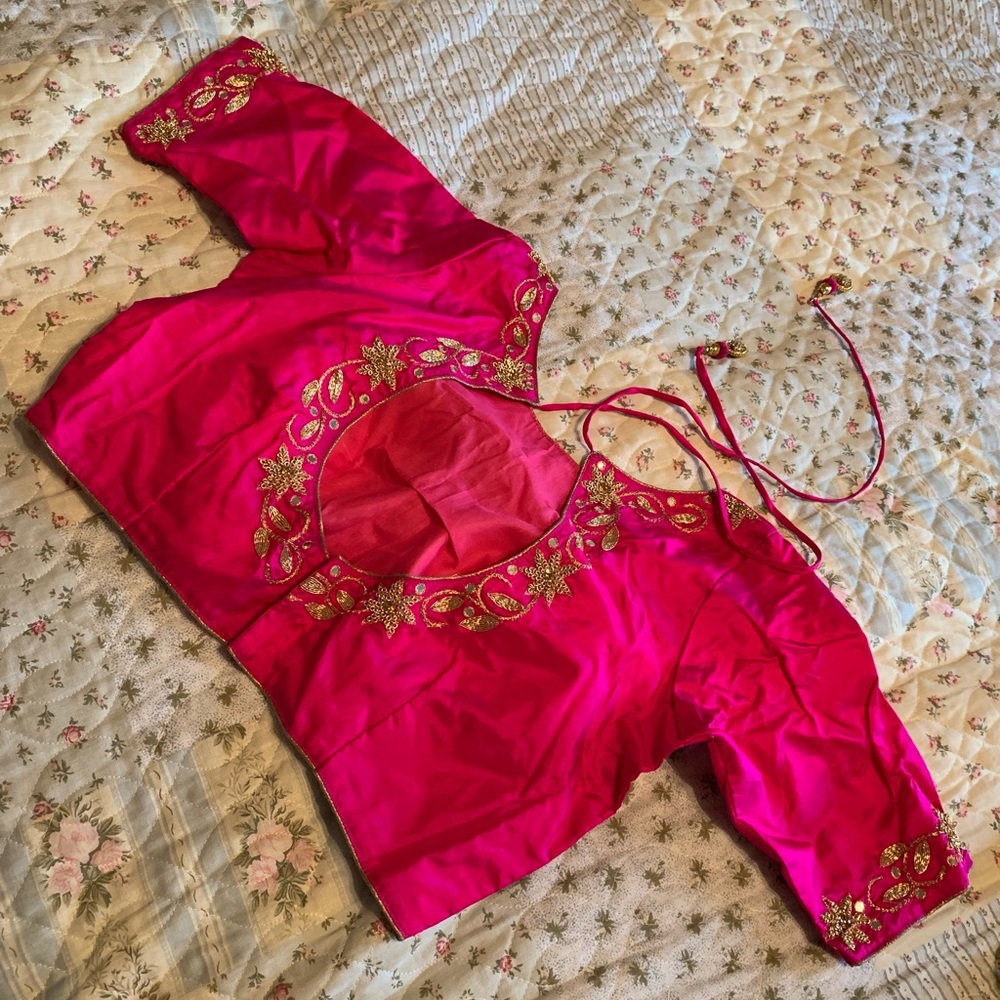 Handwork blouse - Picture 2 of 8